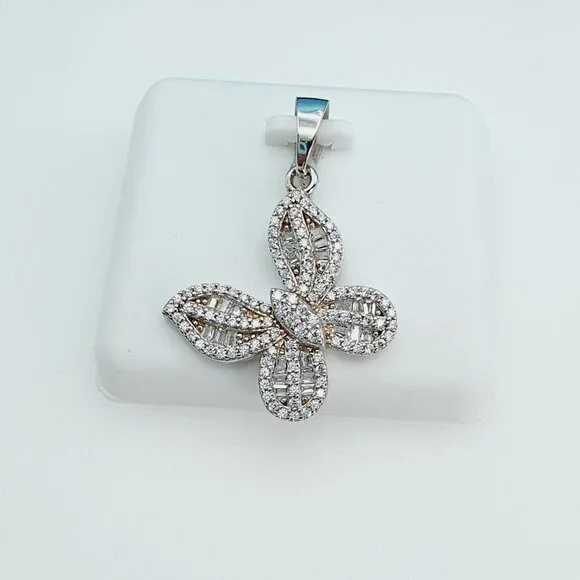 - 925 Sterling Silver Cubic Zirconia Pendant, UU1P6A6032